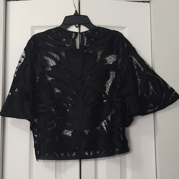 Black lace top - Picture 2 of 2